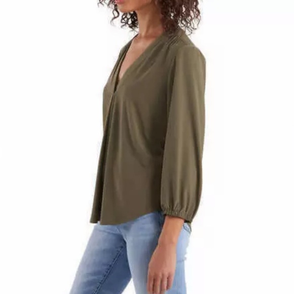 Two by Vince Camuto | V-neck Long Sleeve Blouse, Olympia Greey - Picture 2 of 10